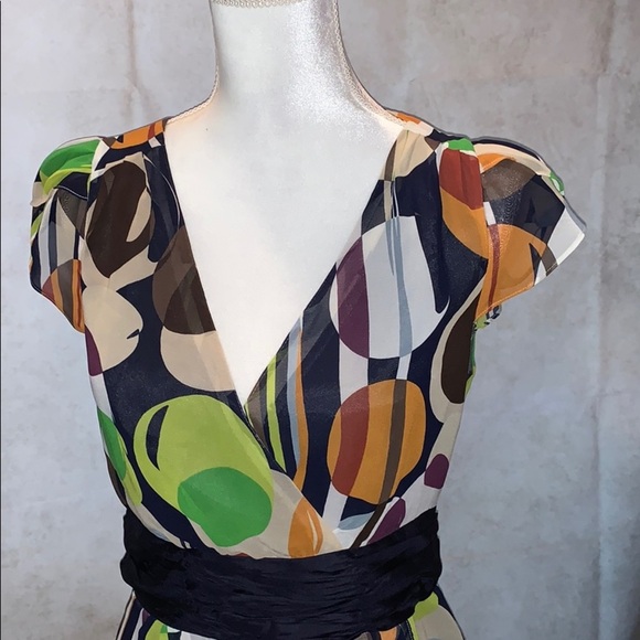 Beautiful Silk Casual Dress w/Pockets Sz 2 - Picture 2 of 9